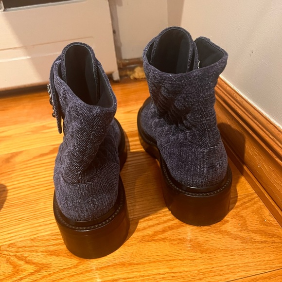 Chanel combat denim boots - Picture 4 of 6